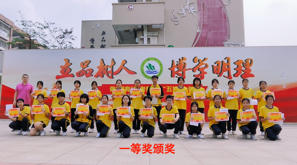 八年級小作文_年級作文小小動物園350字_年級作文小小動物園400字