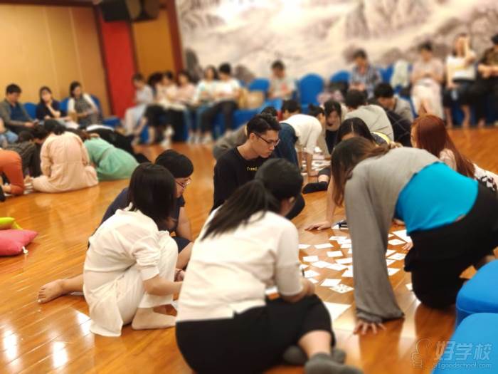 北京家庭教育指導師報名官網_家庭教育指導師培訓費多少錢_家庭教育指導師培訓機構 北京