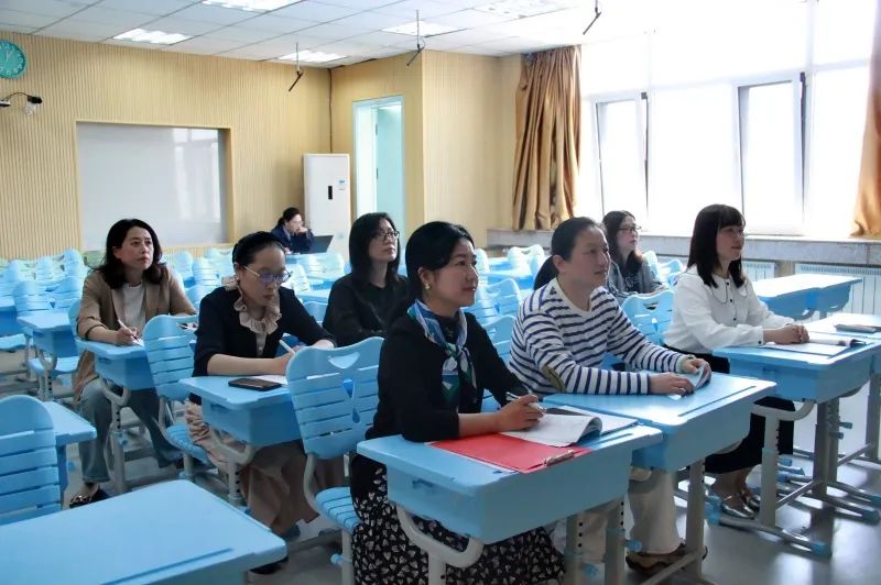 寫讀后感評課語_寫讀后感評課稿_稿評課讀后感寫多少字